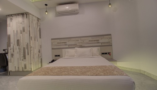 Habitación Deluxe, 1 cama de matrimonio, vistas a la ciudad