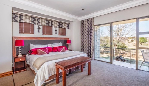 Habitación de lujo con 1 cama doble o 2 individuales, vistas al campo de golf