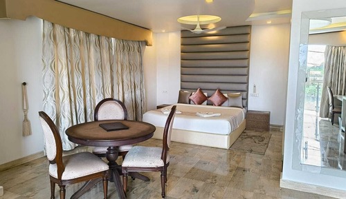 Classic Suite Rooms With Balcony