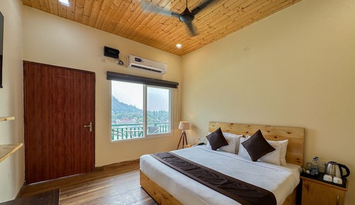 Habitación Premium doble, patio, vistas a la montaña