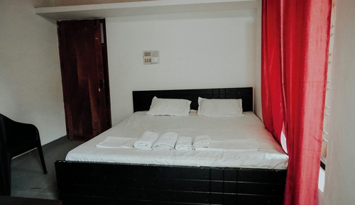 Habitación básica doble, vistas al jardín