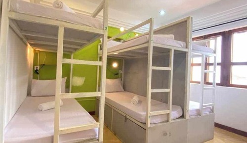 Dormitorio compartido Premium