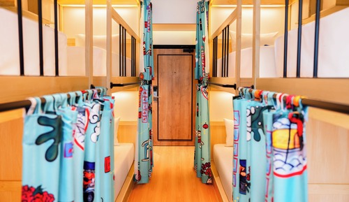 Dormitorio compartido, dormitorio mixto