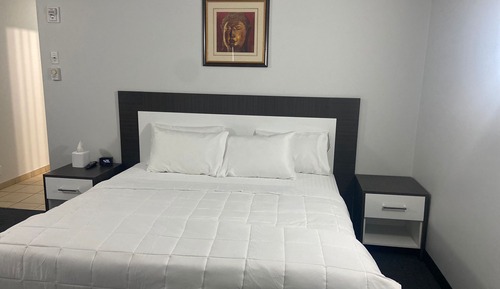 Habitación clásica, 1 cama de matrimonio grande, vistas al jardín