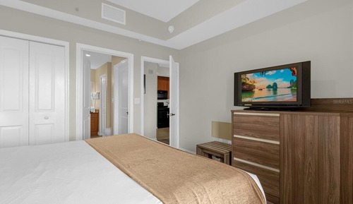 Apartamento sénior, balcón, vistas a la ciudad