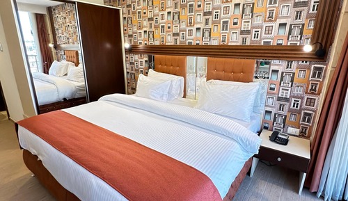 Habitación Confort con 2 camas individuales, vistas a la ciudad