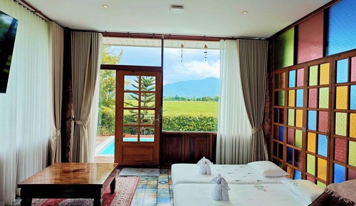 Habitación familiar, vistas a la piscina