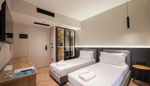 Habitación Deluxe con 2 camas individuales, balcón