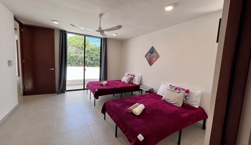 Casa, patio, vistas al jardín