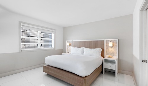 Habitación estándar, 1 cama de matrimonio grande, balcón, vistas a la ciudad (Penthouse)