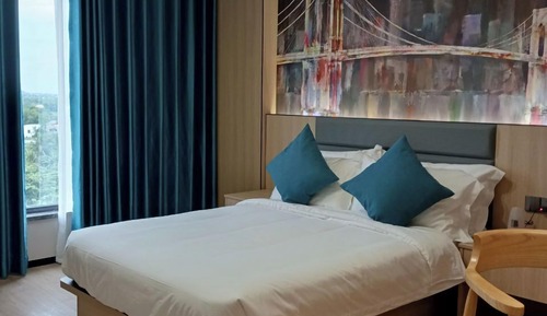 Suite presidencial, 2 habitaciones, balcón, vistas a la ciudad