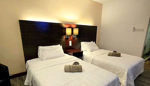 Suite estudio básica, 1 habitación, no fumadores, vistas a la ciudad