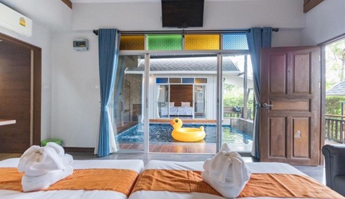 Villa Grand, vistas a la piscina