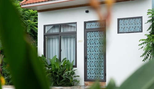 Deluxe Bungalow, Pool View