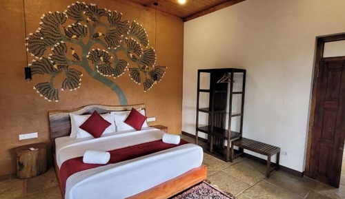 Family Villa With Jacuzzi and Living Room