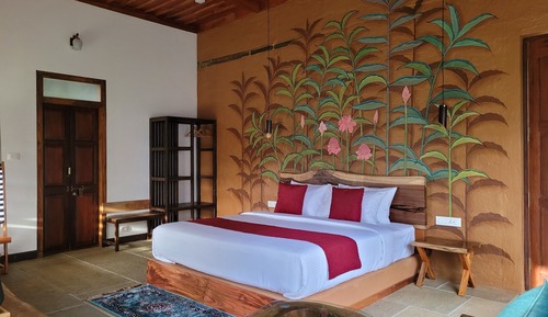 Eco Cottage With Balcony