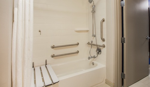 Habitación estándar, 2 camas de matrimonio, bañera accesible (Communications, Mobility)