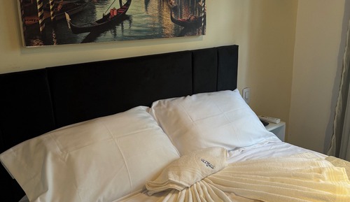 Habitación básica doble, 1 cama doble, no fumadores, junto a la piscina