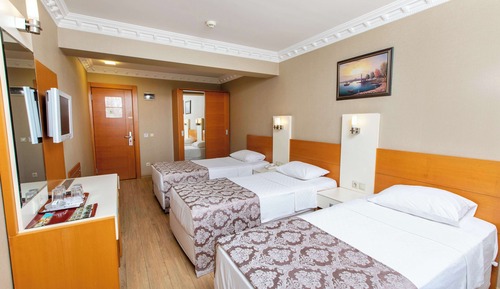 Habitación triple clásica