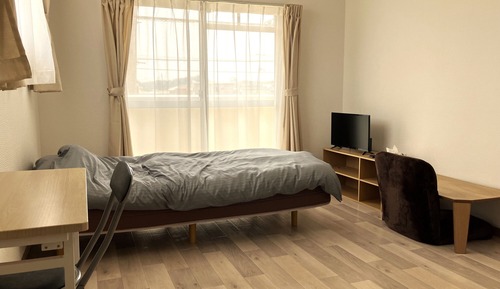 Basic Apartment, City View (B)
