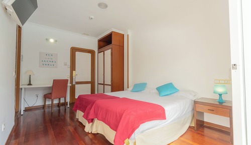 Habitación económica con 2 camas individuales