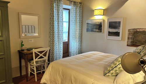 Habitación clásica con 1 cama doble o 2 individuales, vistas al viñedo