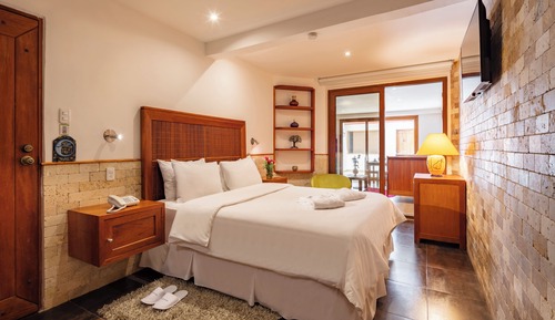 Apartamento, 1 habitación, patio, planta baja