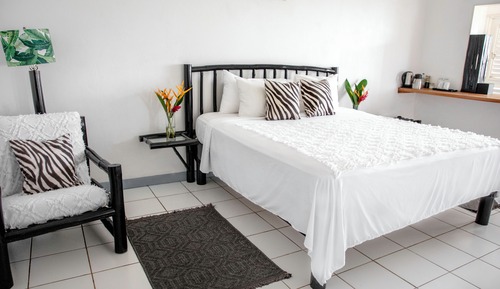 Habitación Deluxe doble, 1 cama de matrimonio grande, vistas al jardín