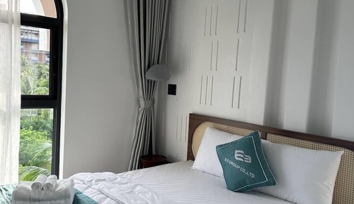 Habitación Deluxe doble, balcón, vistas parciales al mar