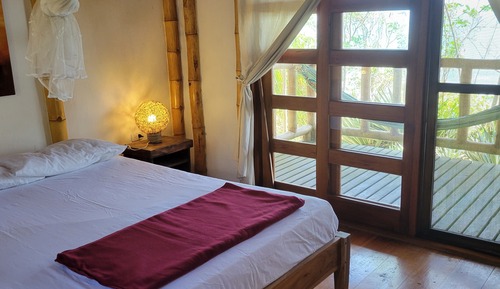 Habitación básica, balcón, vistas a la playa