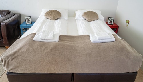 Estudio Confort, varias camas, no fumadores, baño privado
