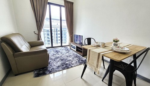 Apartamento familiar, balcón, vistas a la ciudad