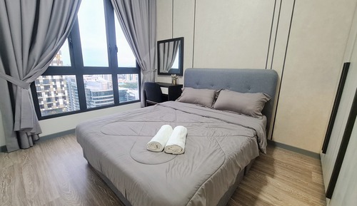 Apartamento familiar, balcón, vistas a la ciudad