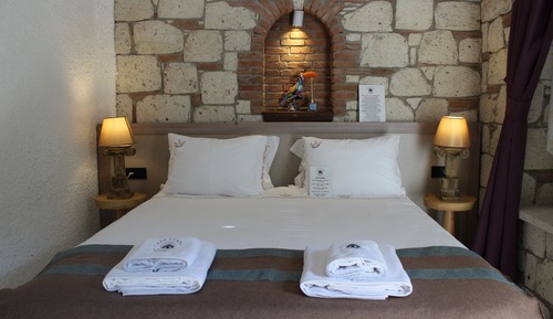 Deluxe Double Room Garden and Pool view