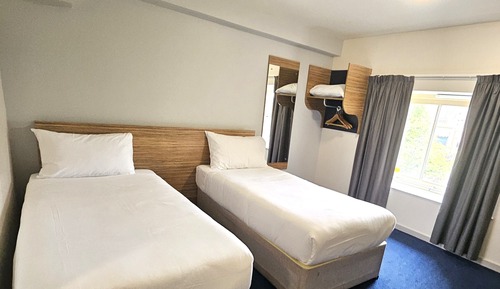 Habitación estándar con 2 camas individuales, accesible en silla de ruedas, no fumadores