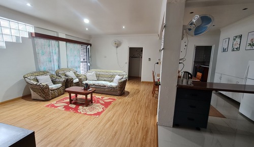 Apartamento familiar, 3 habitaciones, acceso a la piscina, planta baja