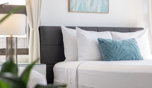 Apartamento familiar, 1 habitación, balcón, vistas parciales al mar (0057)
