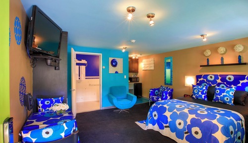 Classic Contemporary 7