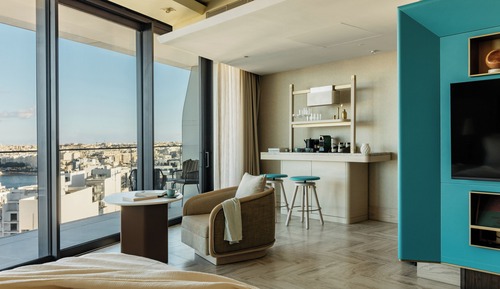 Superior Room (ME Sea View with Balcony)