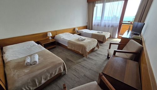 Habitación triple estándar, no fumadores, bañera
