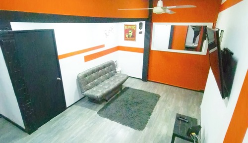 Apartamento de lujo, balcón