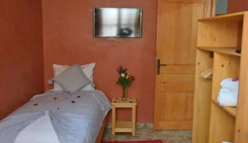 Habitación estándar con 1 cama doble o 2 individuales
