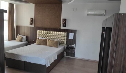 Habitación estándar con 2 camas individuales, vistas a la ciudad
