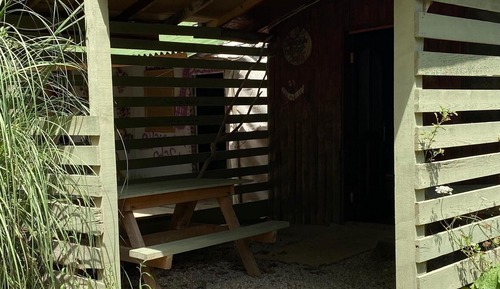 Basic Cabin, Garden View