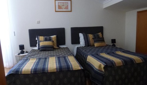 Habitación clásica con 2 camas individuales