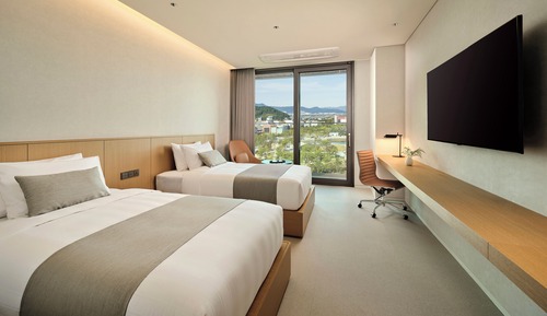 Habitación Deluxe con 2 camas individuales (4PM Late Check-In/12PM Late Check-Out)