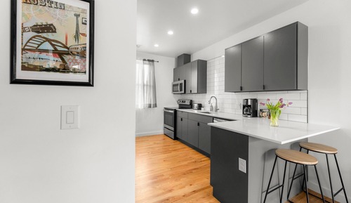 Apartamento, 2 habitaciones, balcón, vistas a la ciudad
