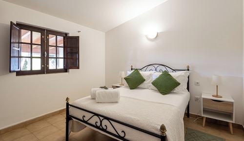 Casa Confort, vistas al jardín