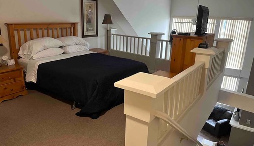 Loft de diseño, 1 cama de matrimonio con sofá cama