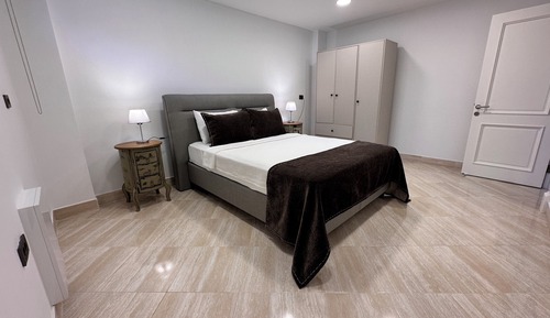 Apartamento económico, varias camas, no fumadores